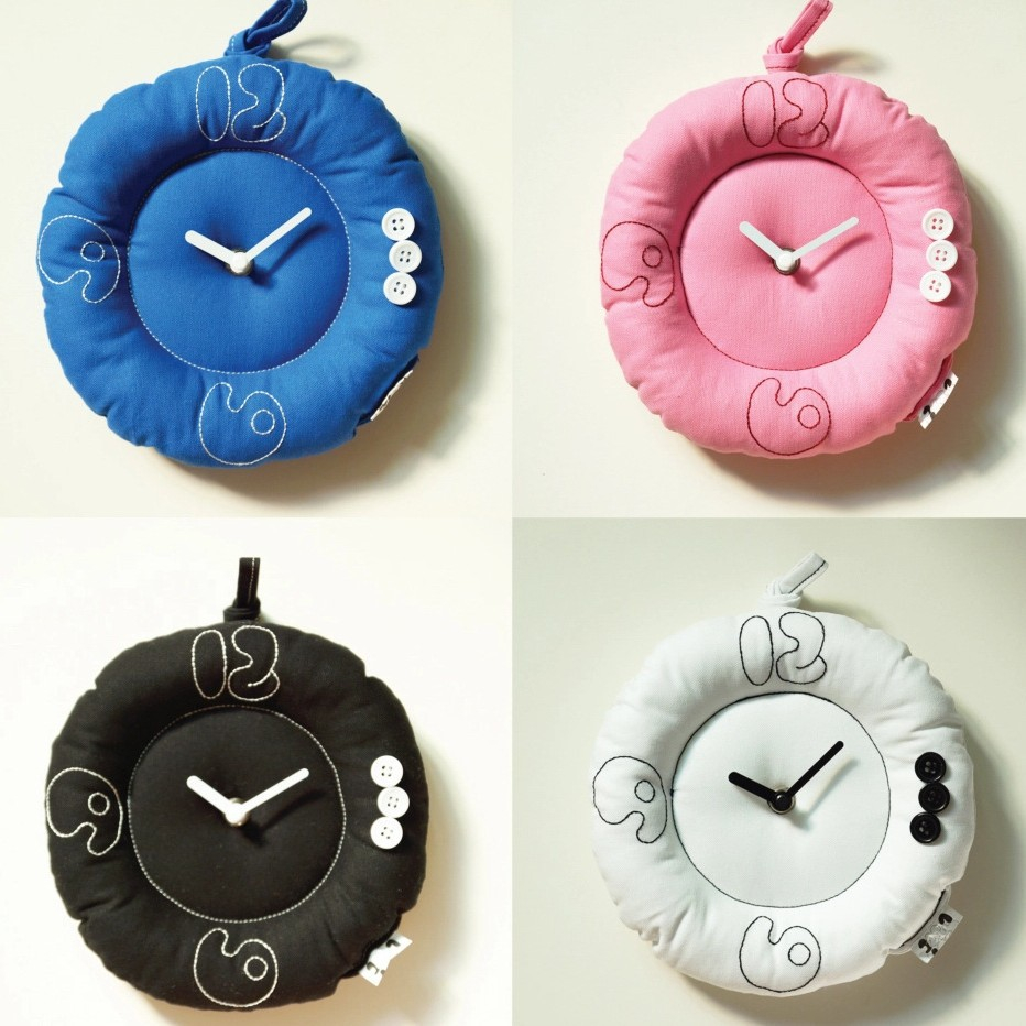 Jam Dinding Senyap Berbentuk L - Desk Setup Background ulasan dan harga